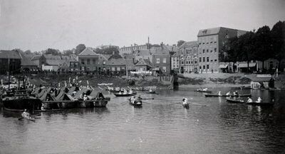 1906-1911-roeivereniging-de-rijn-in-de-oude-haven