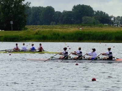 mirre-voorgrond-en-hanne-in-de-v16-4x-finale